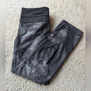 Lululemon Run: Inspire Crop II Leggings Size 4